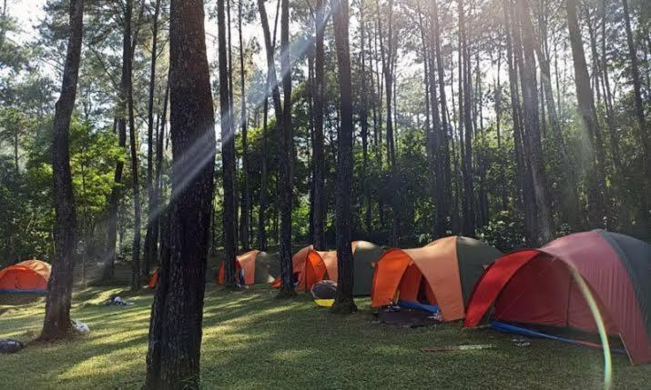Готель Tapian Asri Camp Букіттінгі Екстер'єр фото